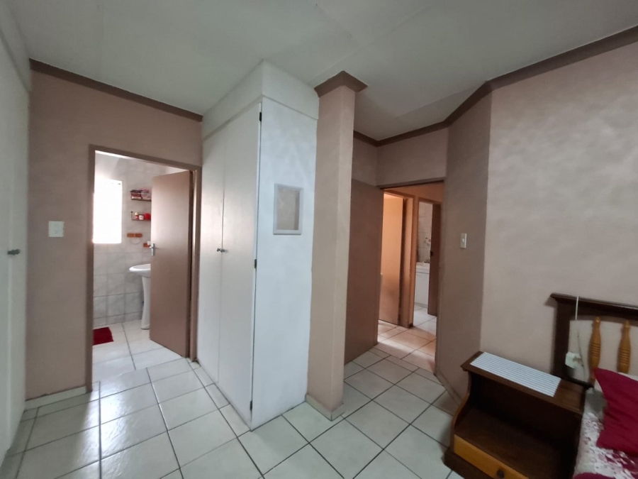 4 Bedroom Property for Sale in Safari Gardens North West